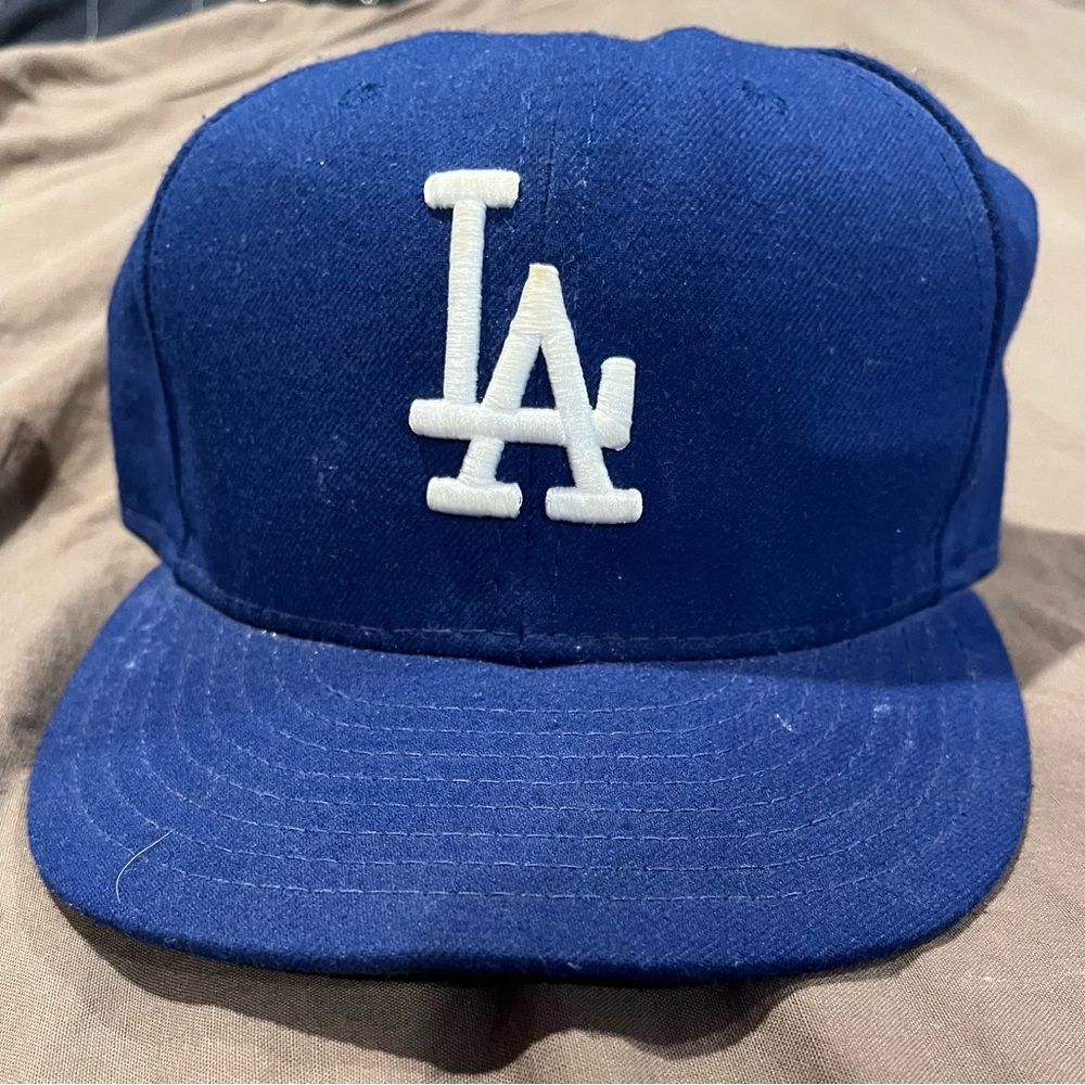 LA Dodgers fitted cap (7 3/8)
